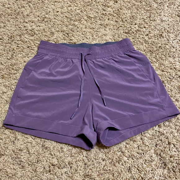 Lululemon Spring Break Away Short